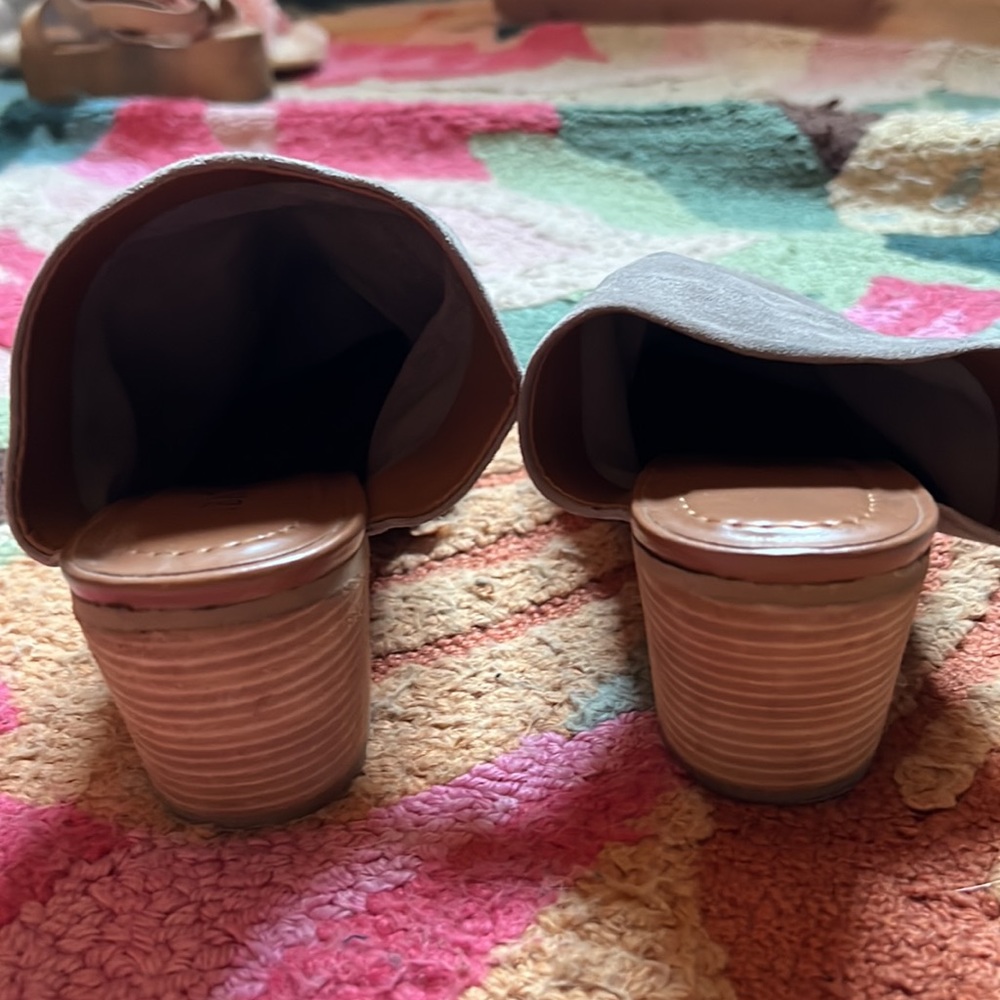 Mules - Picture 2 of 3